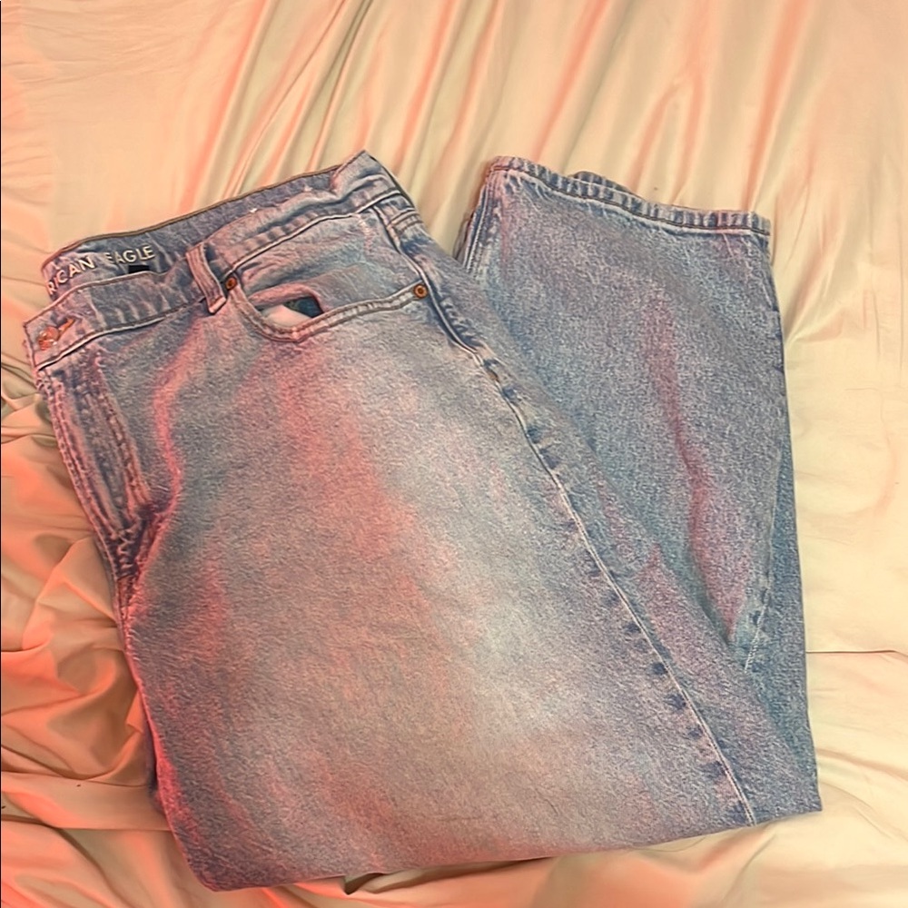 American Eagle Outfitters Women's Barrel Jeans